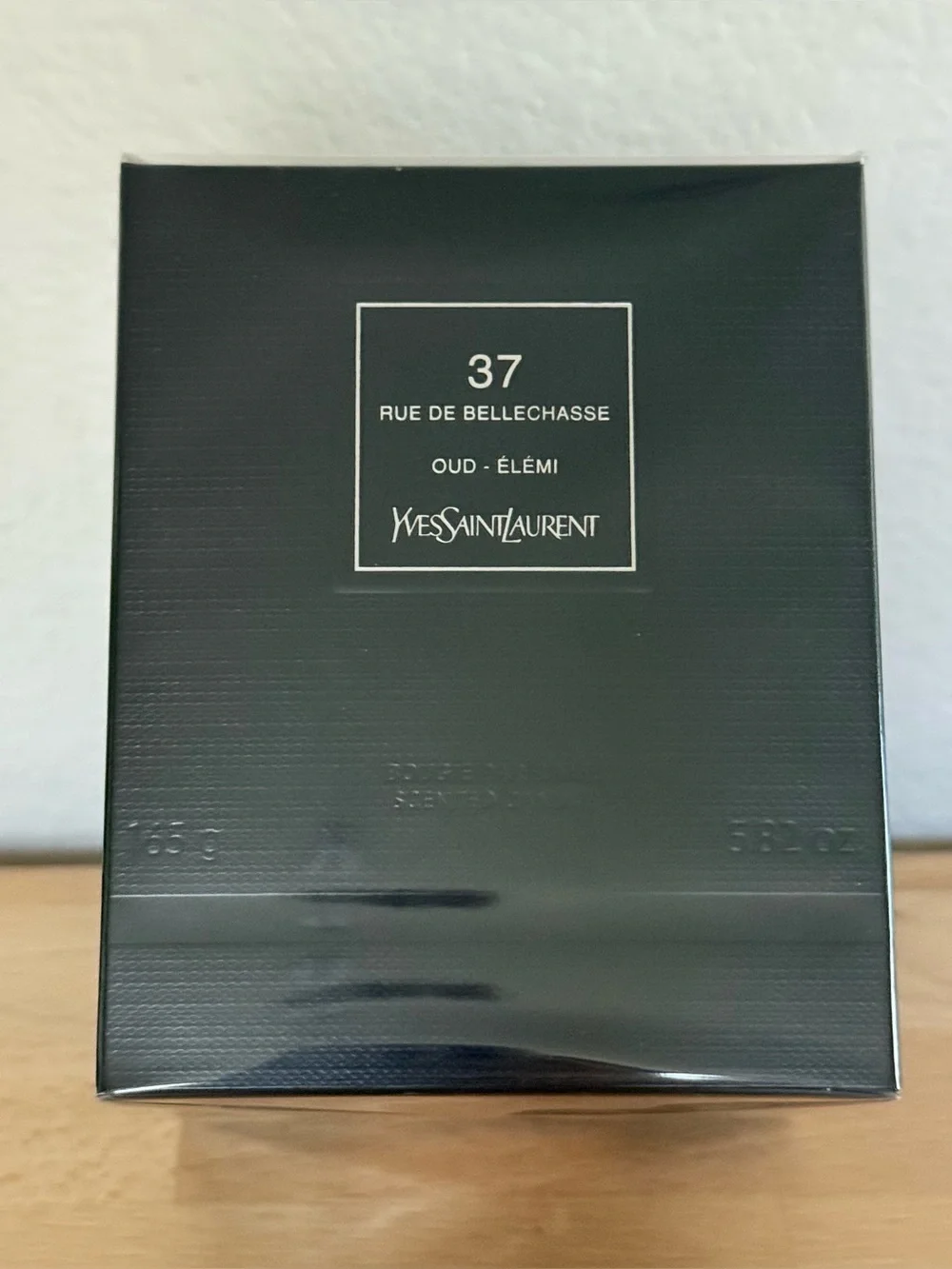 Yves Saint Laurent 37 Rue de Bellechasse Oud - Élémi Candle
